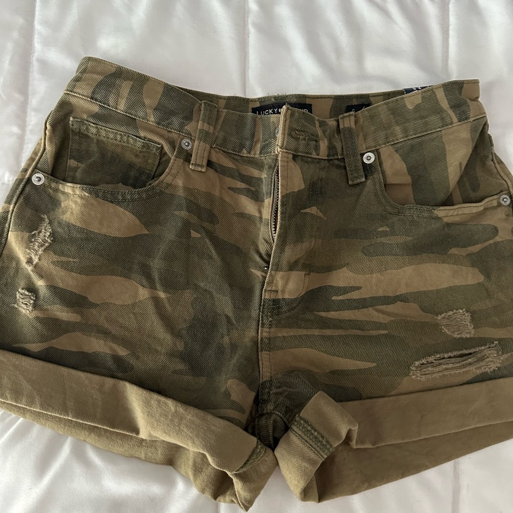 Lucky Brand NWT Camo Shorts Size 0